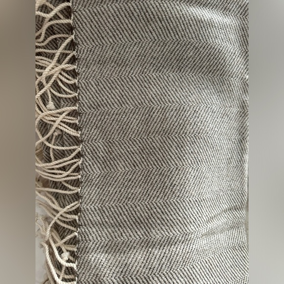 NWT MASHBURN cashmere throw - Picture 3 of 3